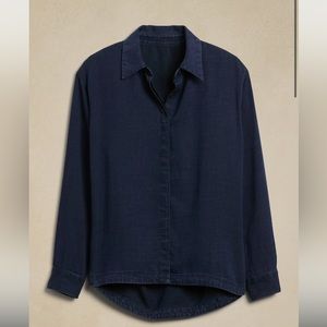 NWT. Banana Republic Factory, Oversized Chambray Shirt.